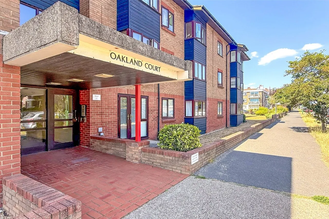 1 bed property for sale, Littlehampton, BN17