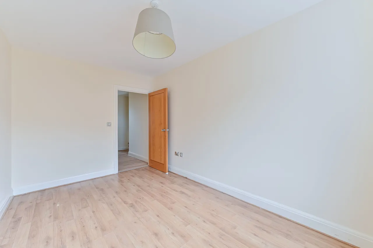 London, SE28, photo 12