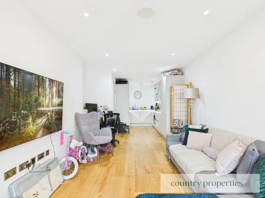 Bridge Road East Welwyn Garden City, AL7, photo 8