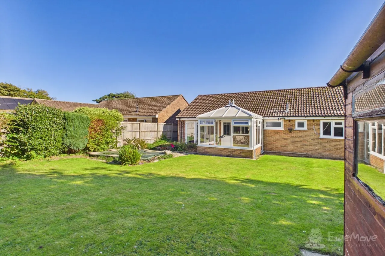 Elizabeth Drive, Capel-Le-Ferne, CT18, photo 16