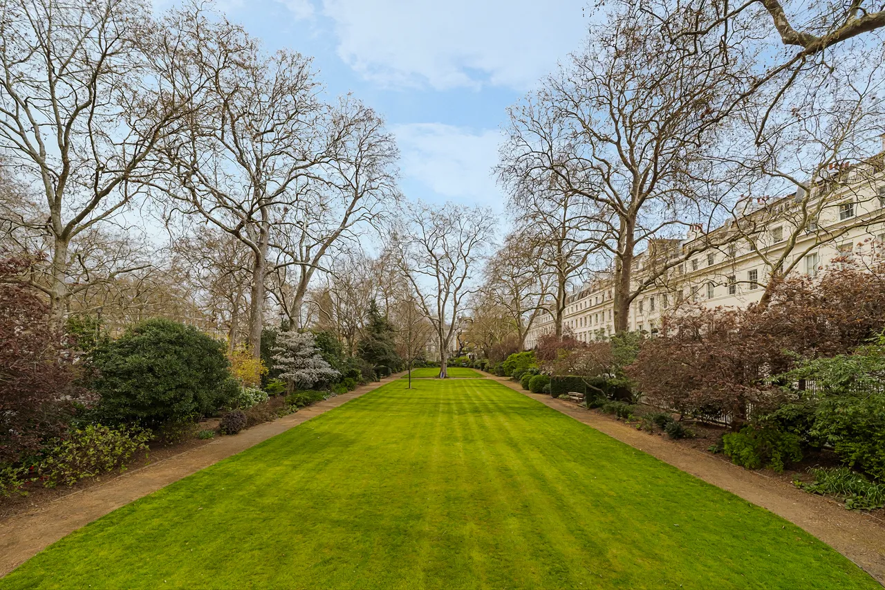 Eaton Square, Belgravia, London, photo 11