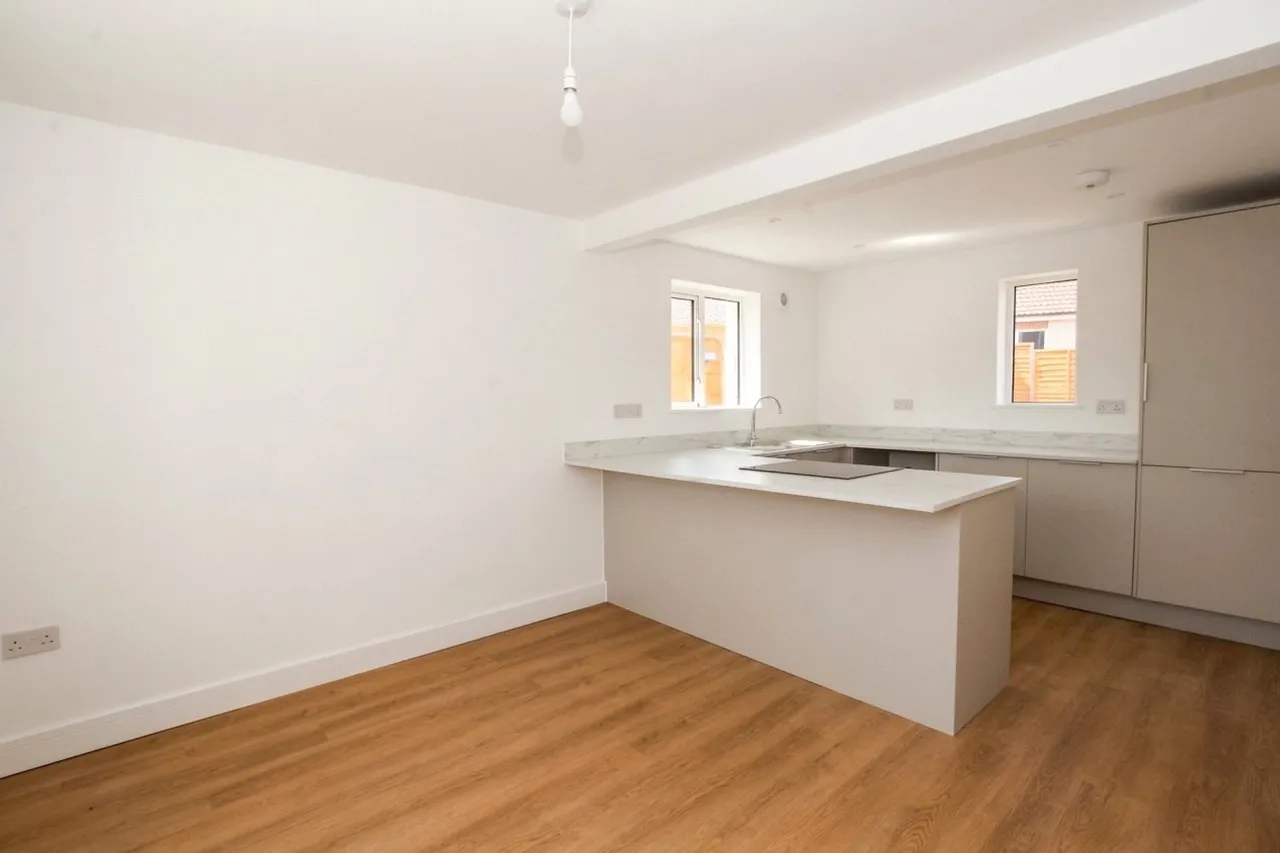 Grenville Avenue, Locking, BS24, photo 16