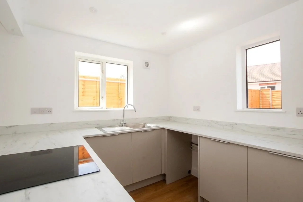 Grenville Avenue, Locking, BS24, photo 13