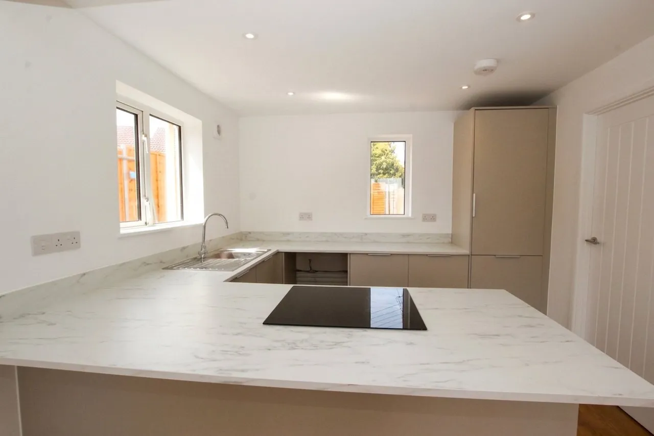 Grenville Avenue, Locking, BS24, photo 5