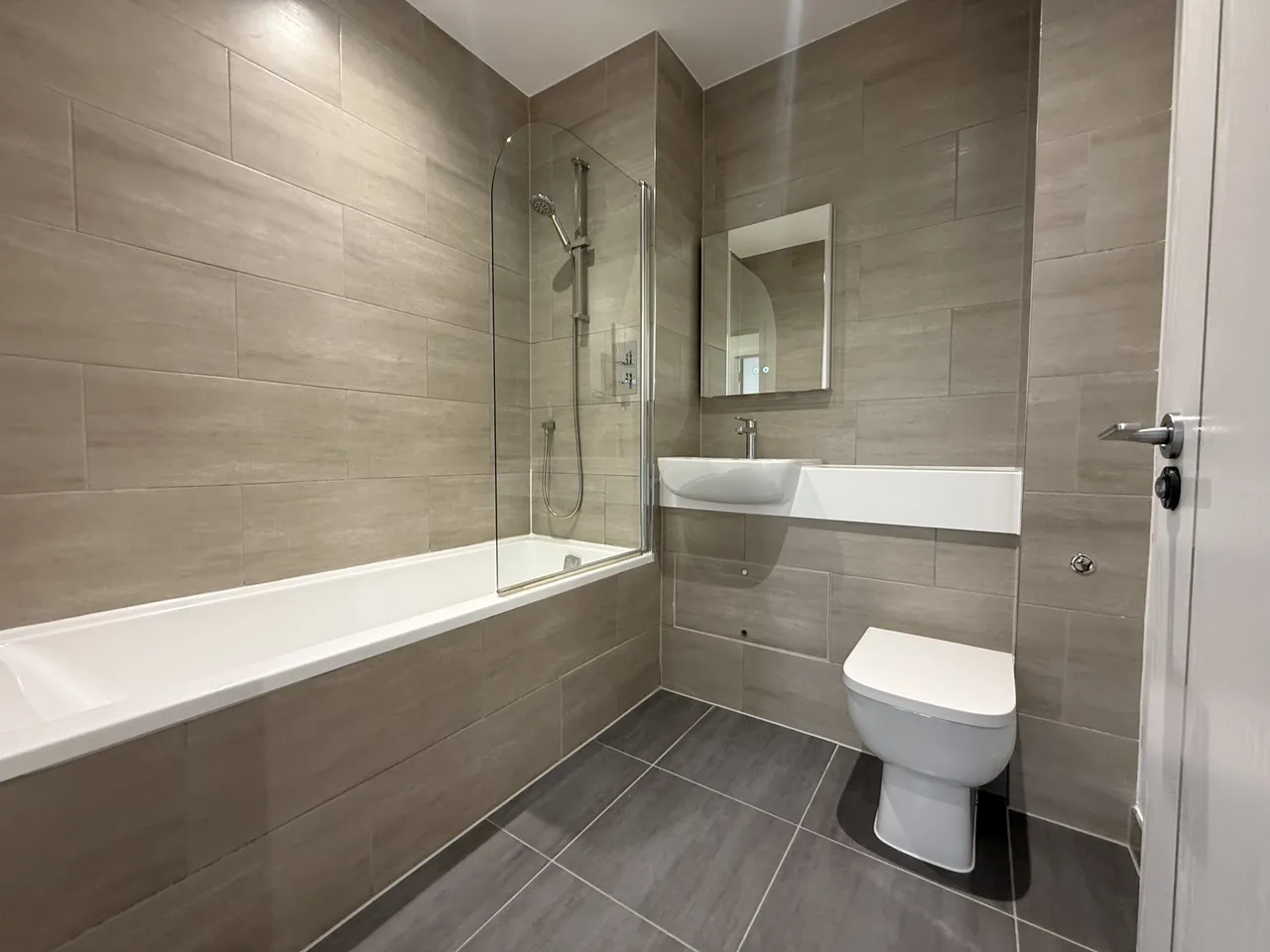 1394-1400 High road, London, photo 8
