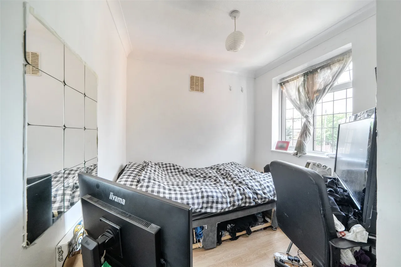 Barnfield Avenue, Mitcham, CR4 1DN, photo 13