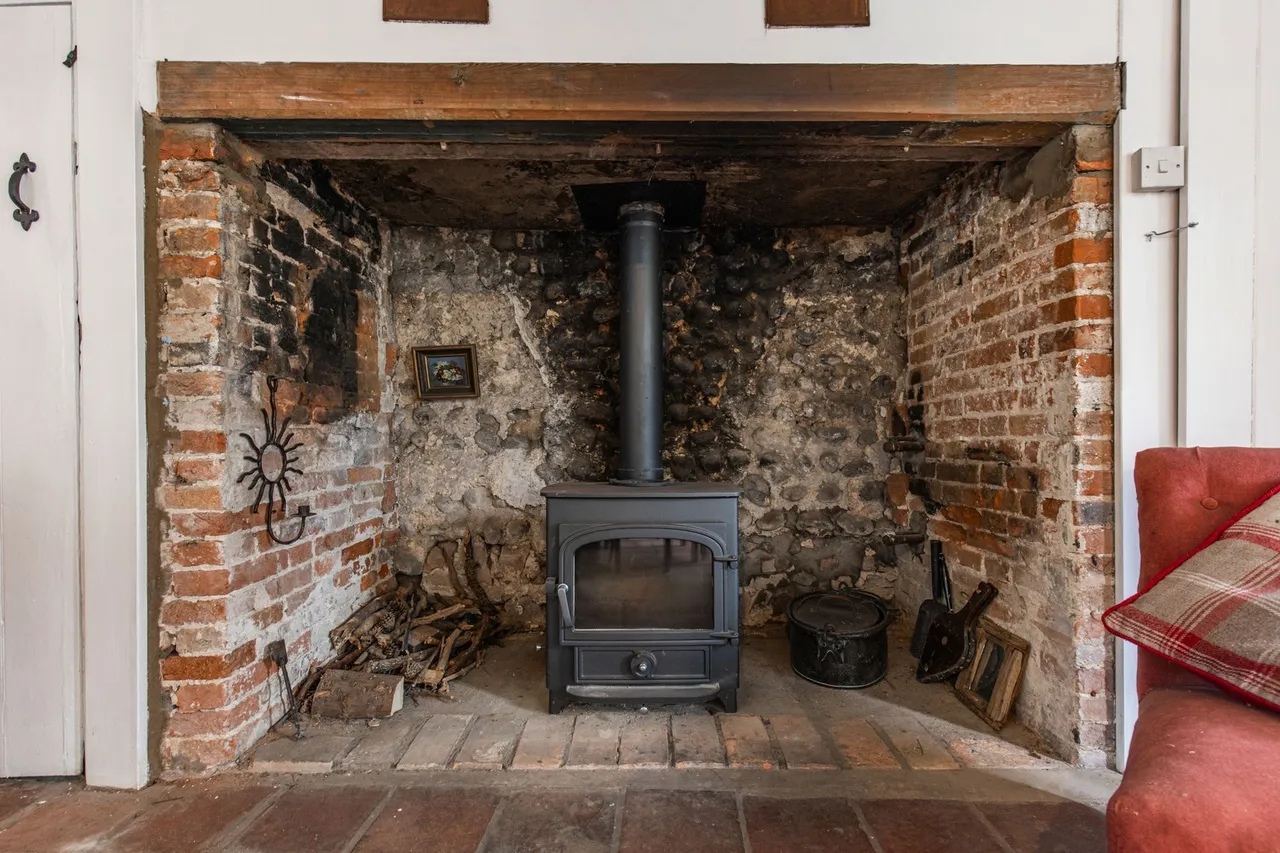Delightful Sidestrand Cottage, Full o, photo 9