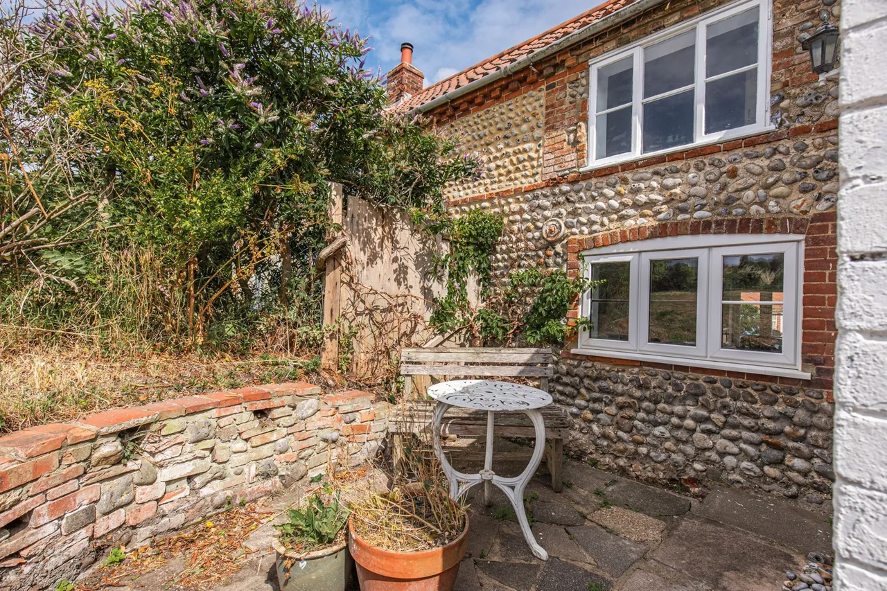 Delightful Sidestrand Cottage, Full o, photo 4