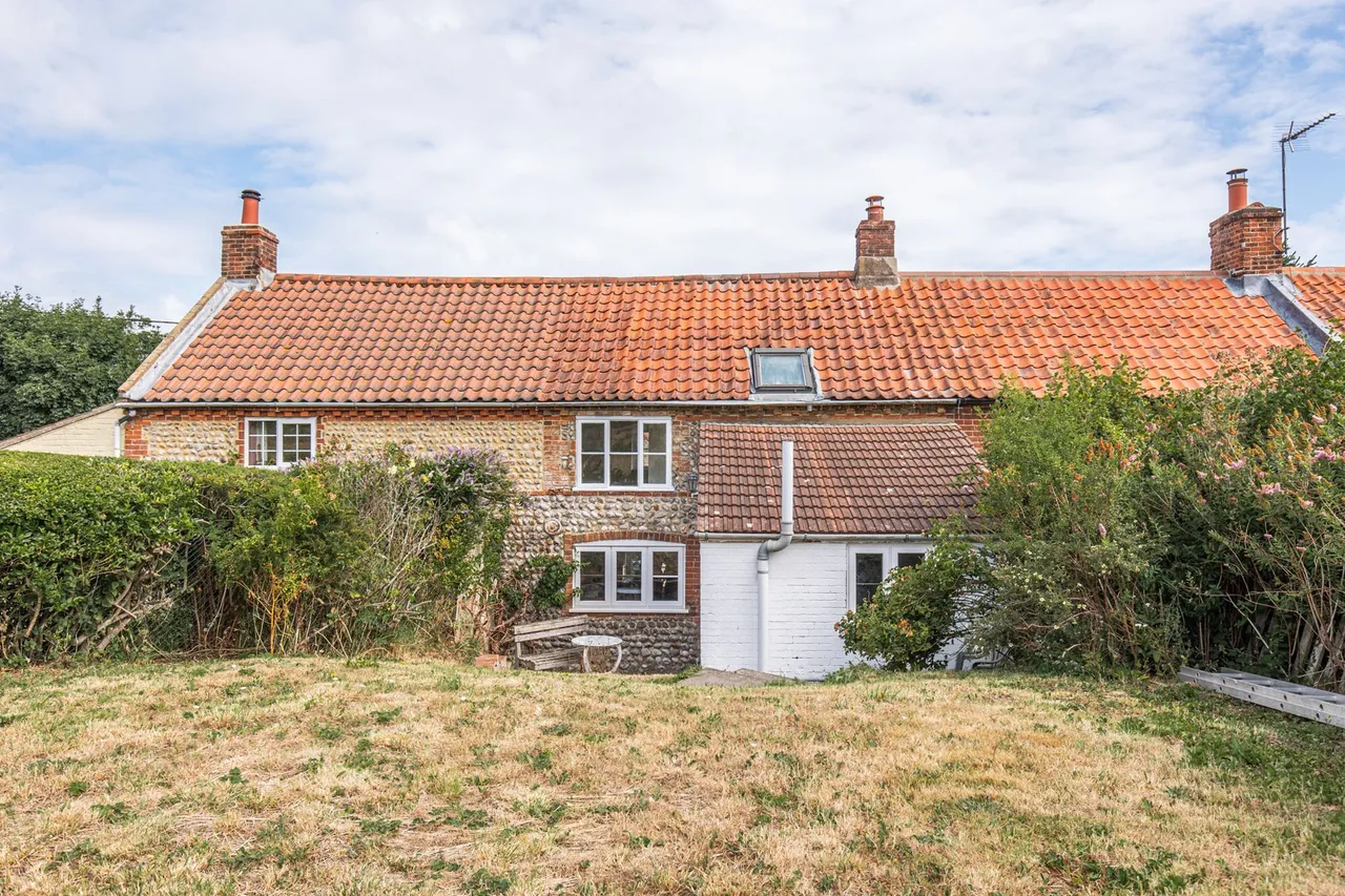 Delightful Sidestrand Cottage, Full o, photo 13