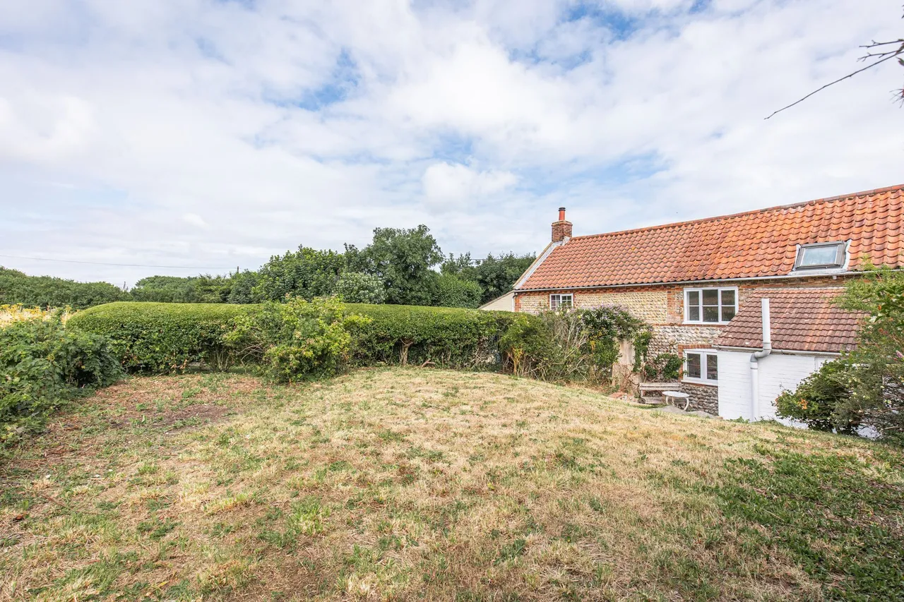 Delightful Sidestrand Cottage, Full o, photo 14