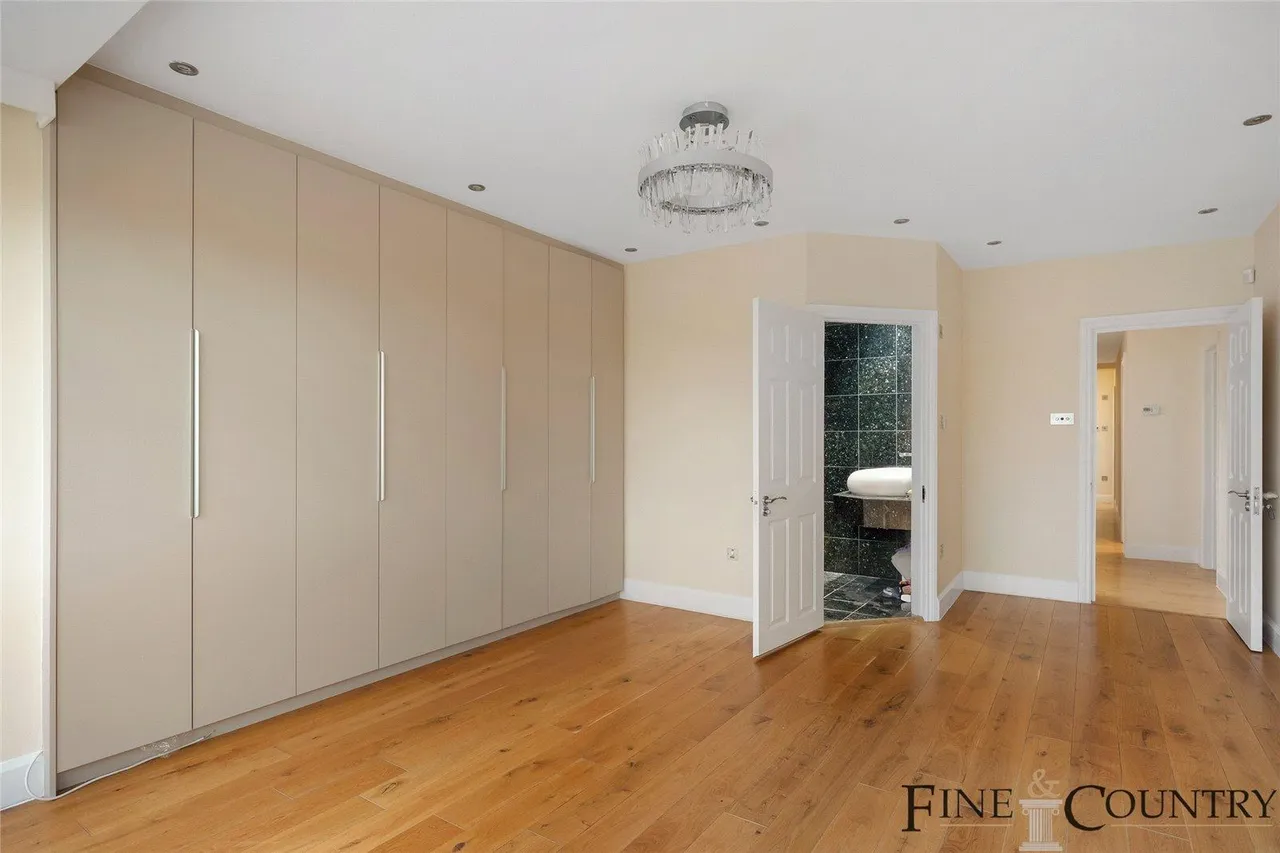 Sidmouth Road, London, photo 15