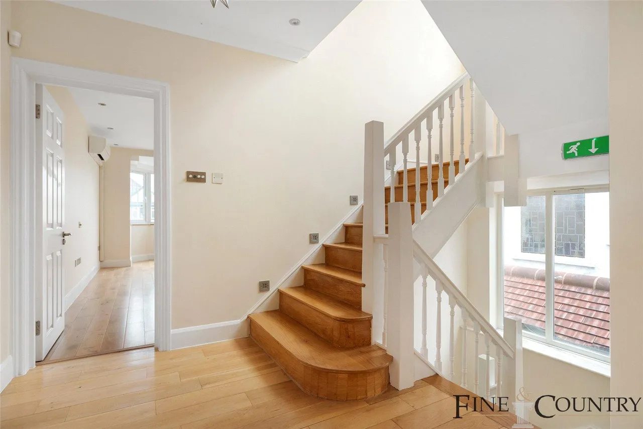 Sidmouth Road, London, photo 24