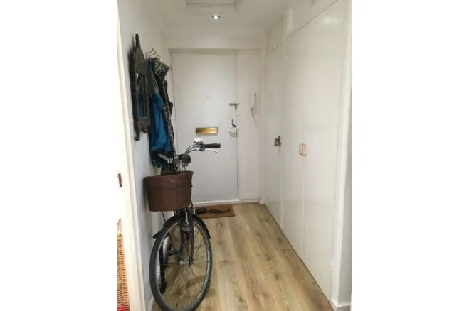 Carroll Close, London, E15, photo 12