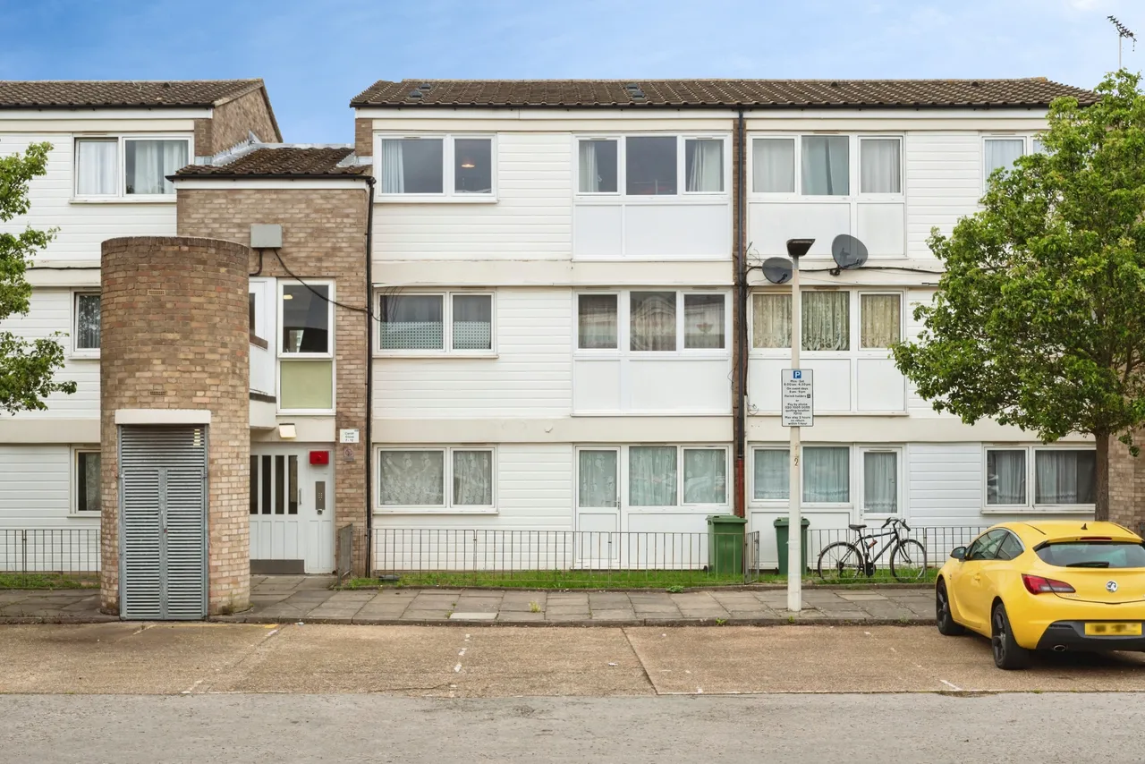 Carroll Close, London, E15, photo 4