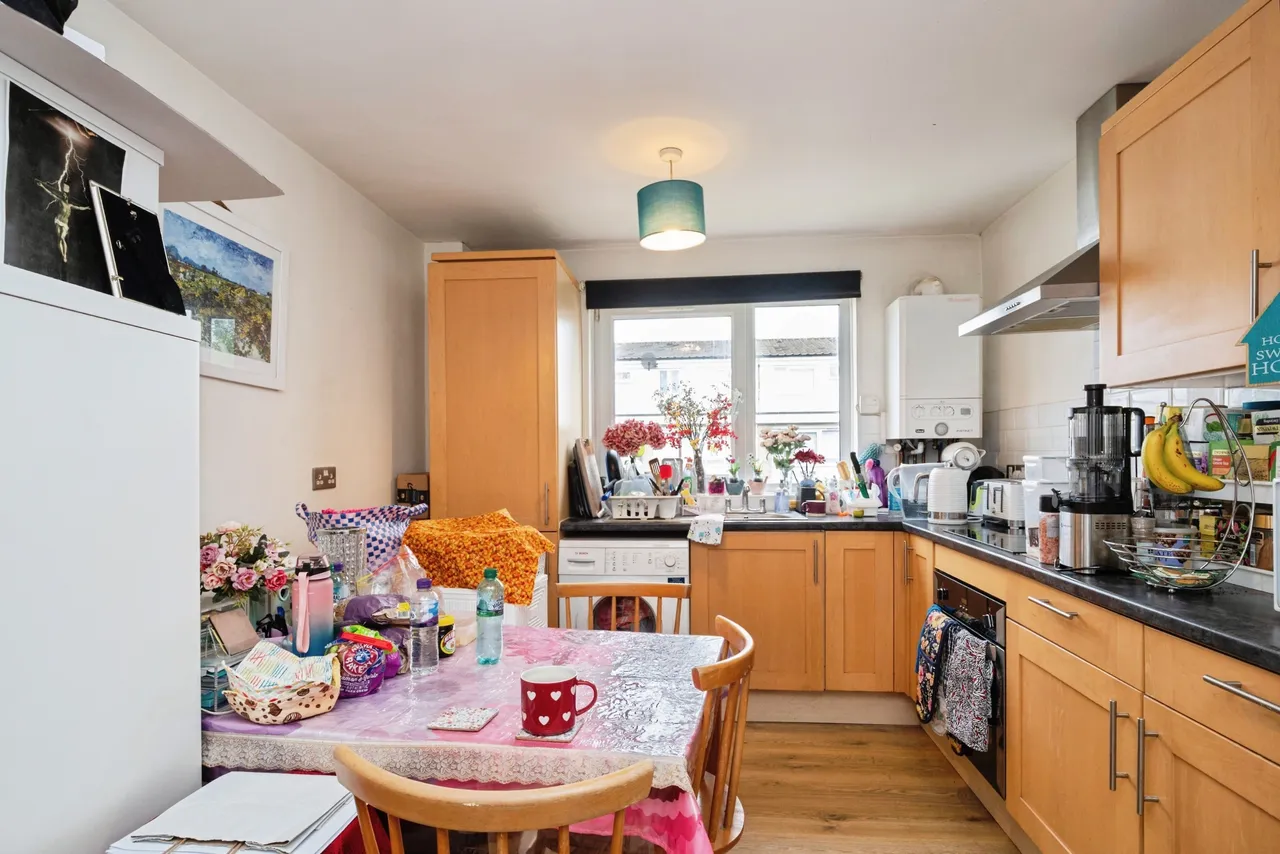 Carroll Close, London, E15, photo 10
