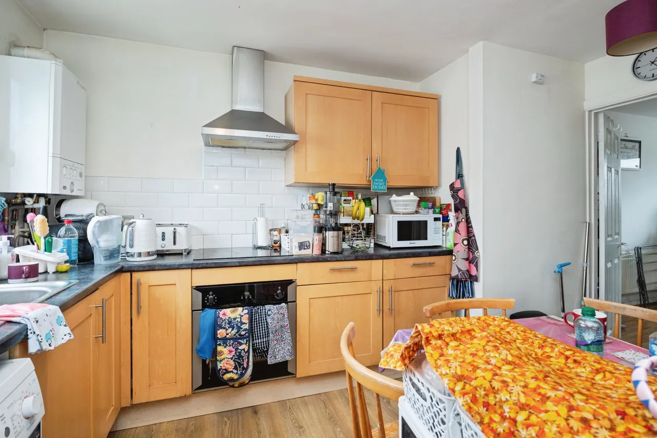 Carroll Close, London, E15, photo 8