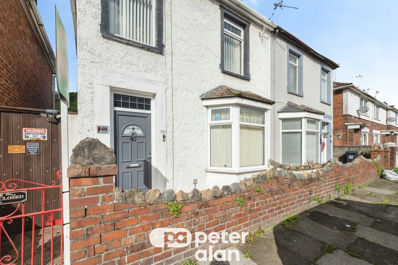 Victoria Street, Neath, SA11, photo 17
