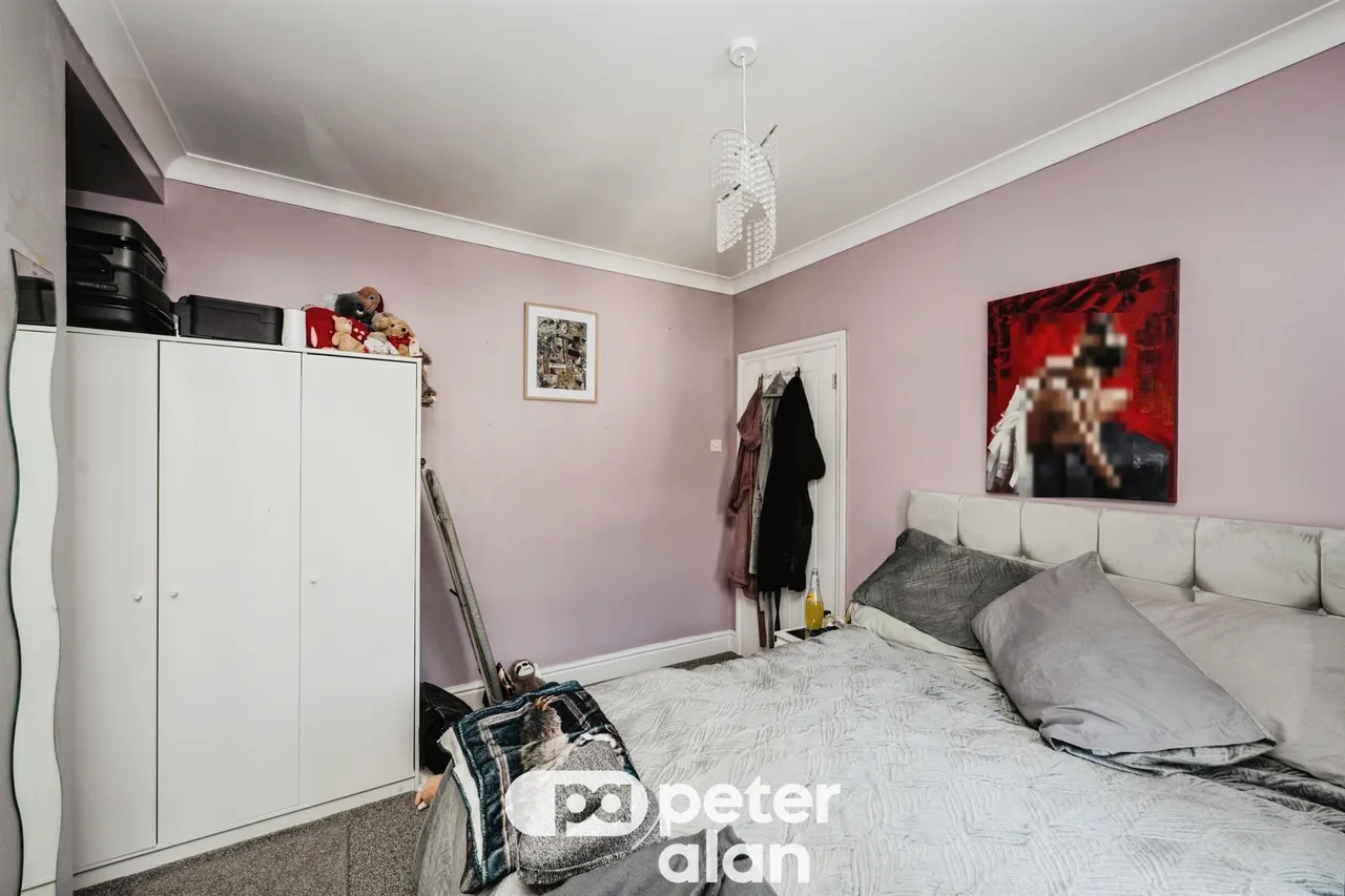 Victoria Street, Neath, SA11, photo 3