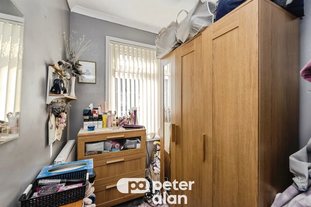 Victoria Street, Neath, SA11, photo 7