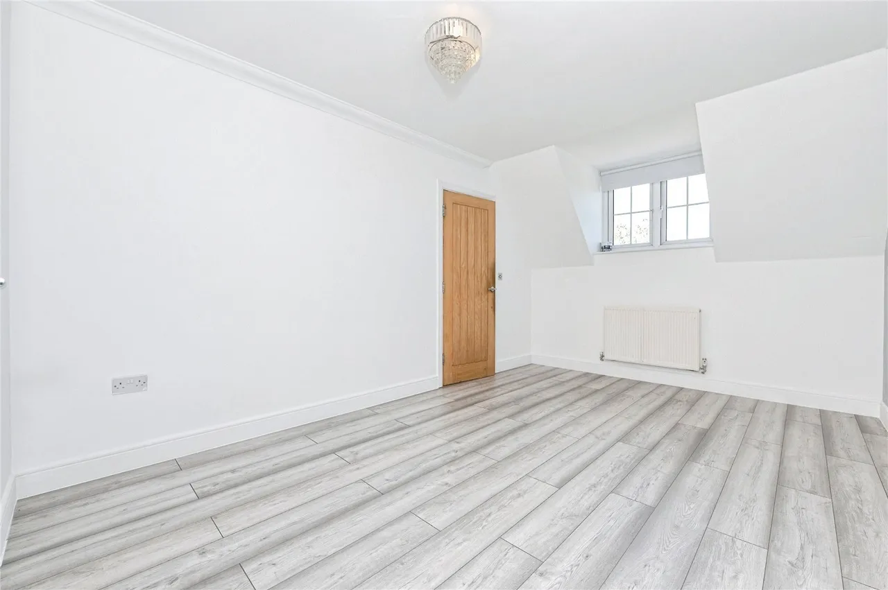 Weymouth Drive, Chafford Hundred, Grays, Essex, RM16, photo 20