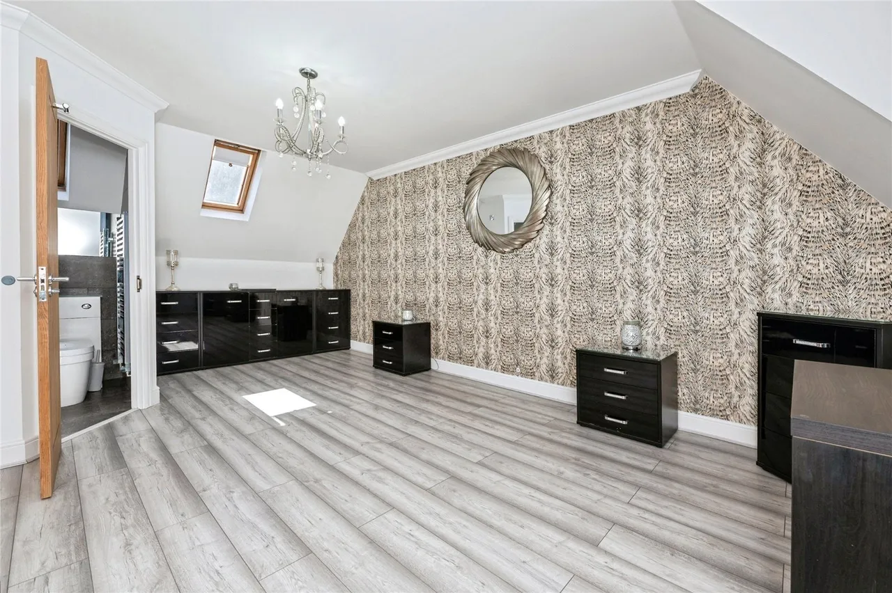 Weymouth Drive, Chafford Hundred, Grays, Essex, RM16, photo 17