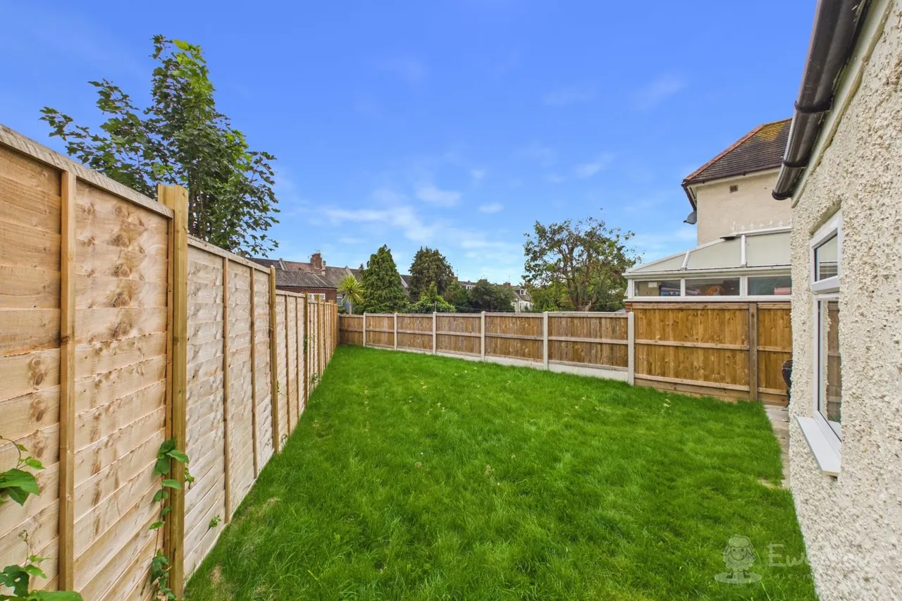 Downs Road, Folkestone, CT19, photo 13