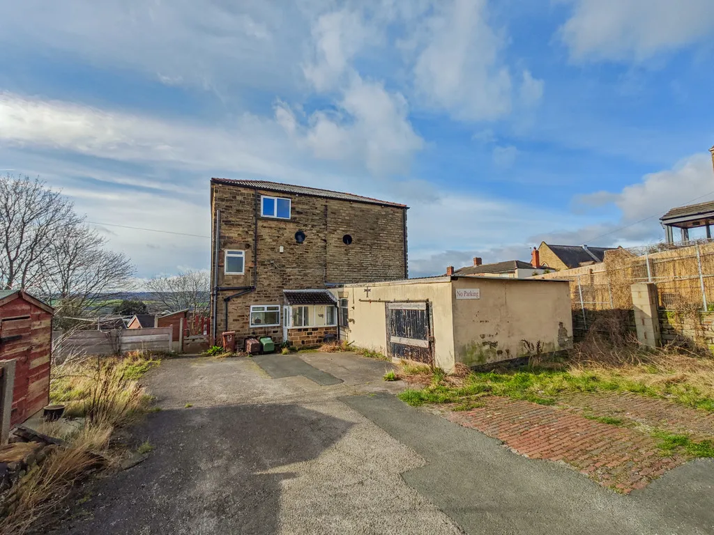 Queen Street, Ossett, photo 6