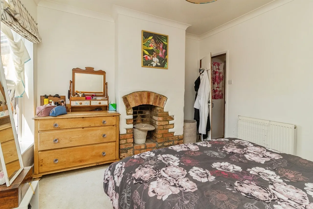Bury Avenue, Newport Pagnell, MK16, photo 11