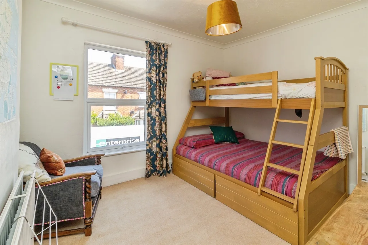 Bury Avenue, Newport Pagnell, MK16, photo 13