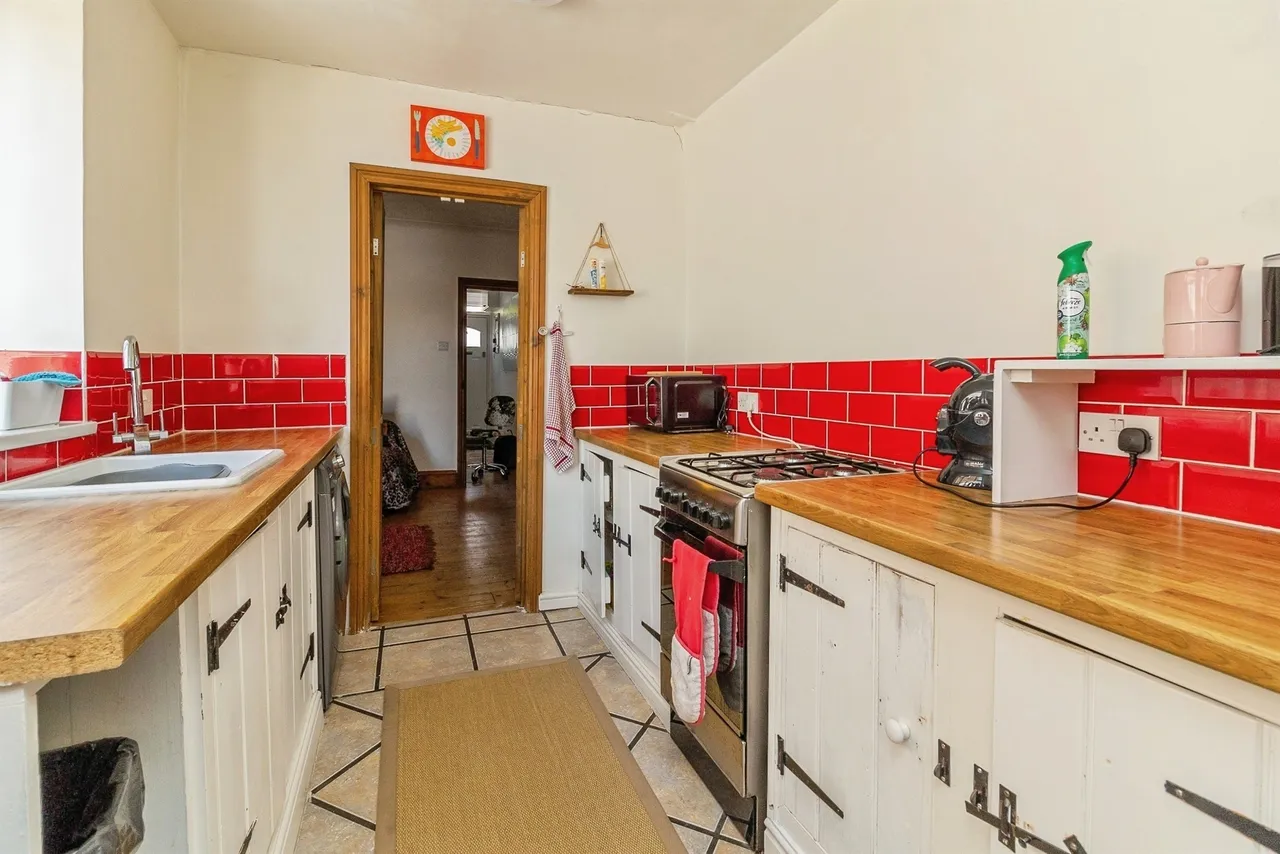 Bury Avenue, Newport Pagnell, MK16, photo 8