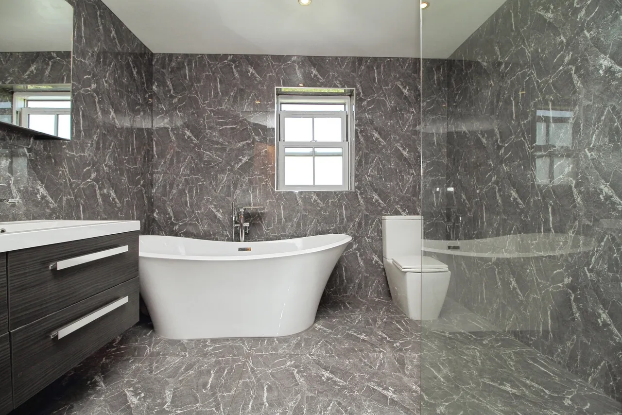 Colchester Road, Ardleigh Village Nr Colchester, CO7, photo 9
