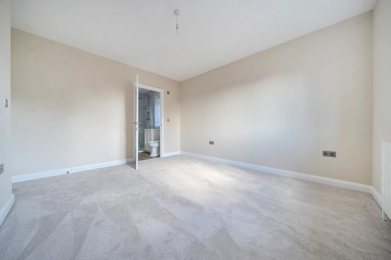 Main Road, Bosham, PO18, photo 6