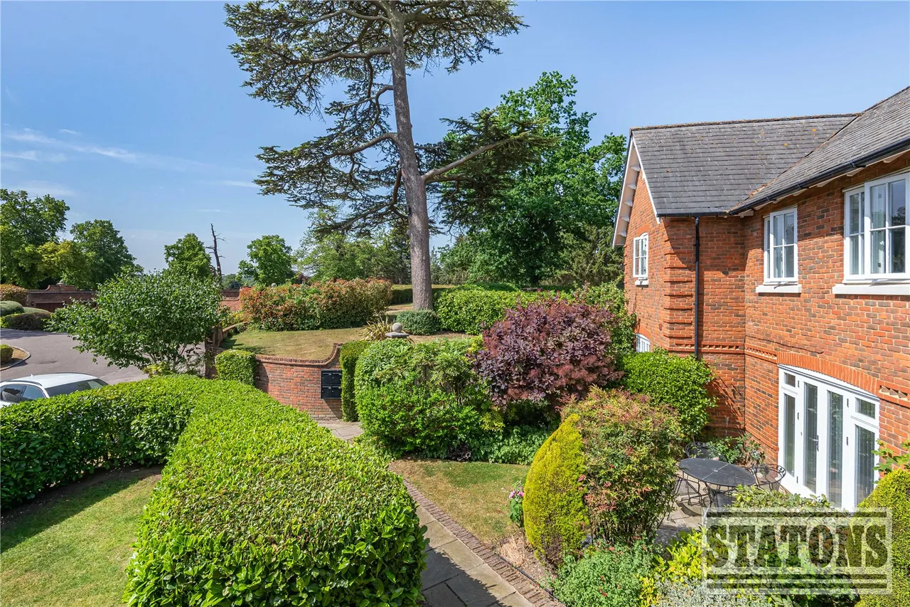Essendon Golf and Country Club, Cucumber Lane, Essendon, Hatfield, AL9 6GH, photo 17