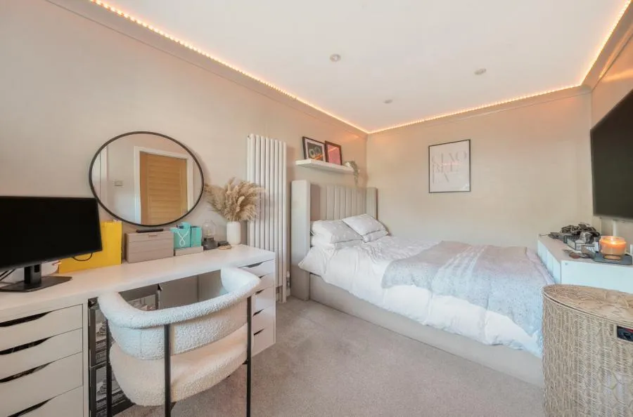 Lauradale, Bracknell, RG12, photo 11