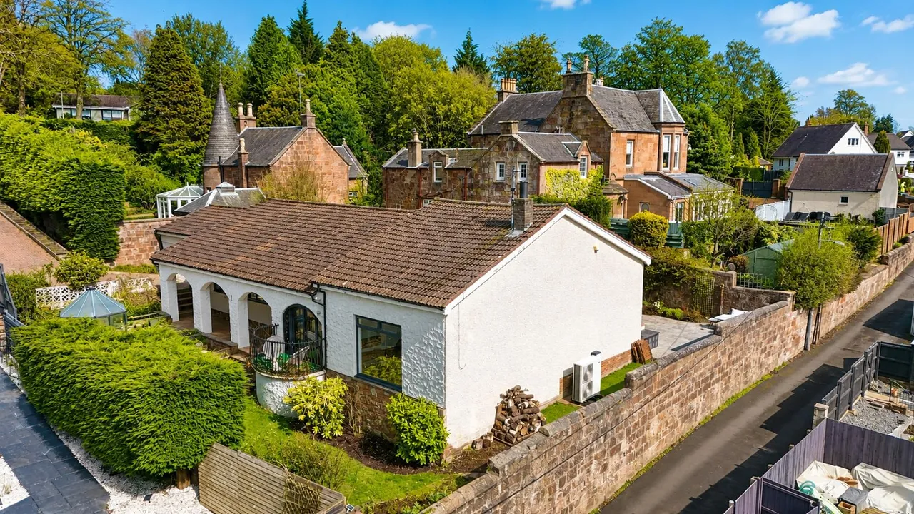 4 bed house for sale — Fernhill Grange, Bothwell, Glasgow, G71 8SH