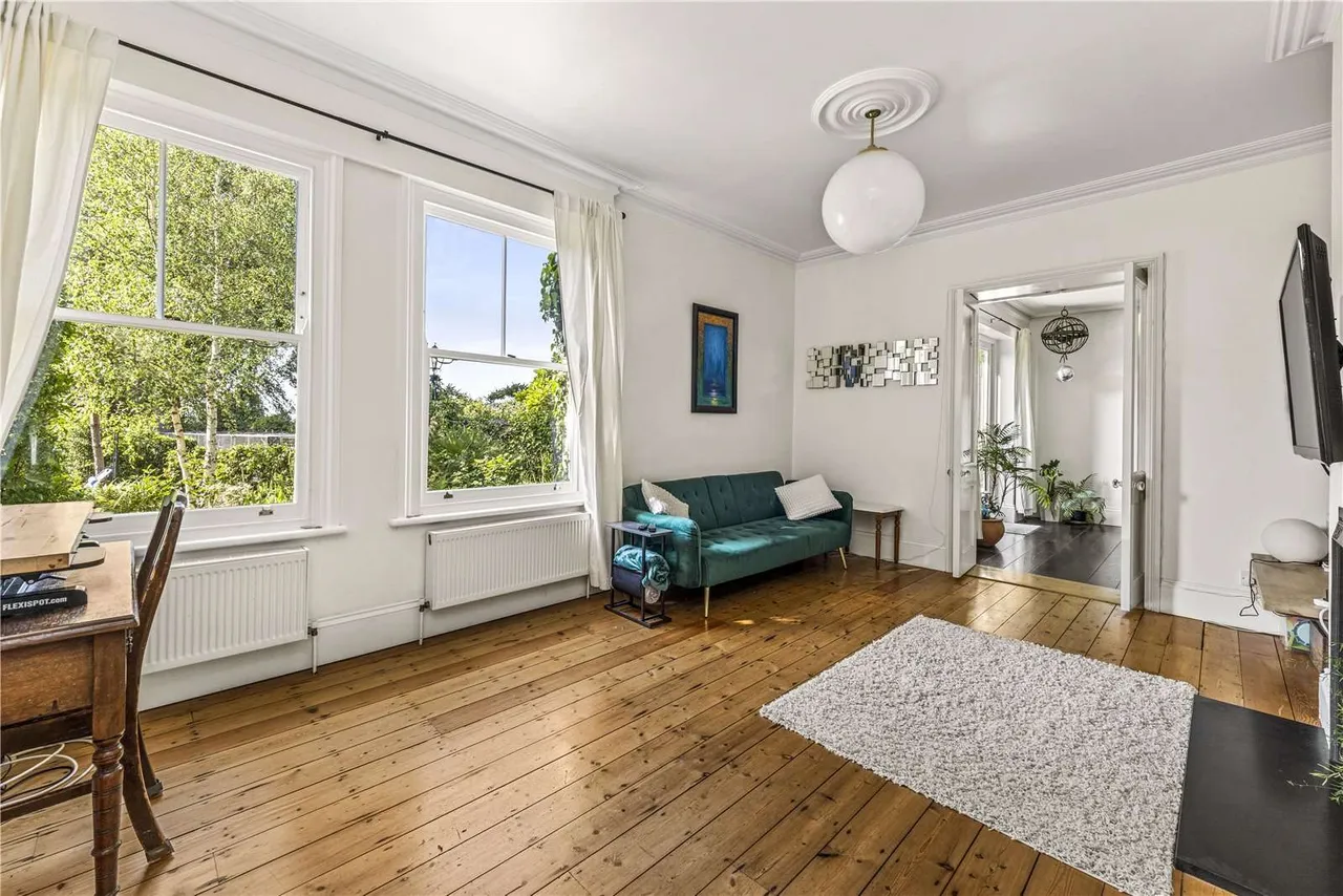 Broadwater Rise, Guildford, Surrey, GU1 2LA, photo 8