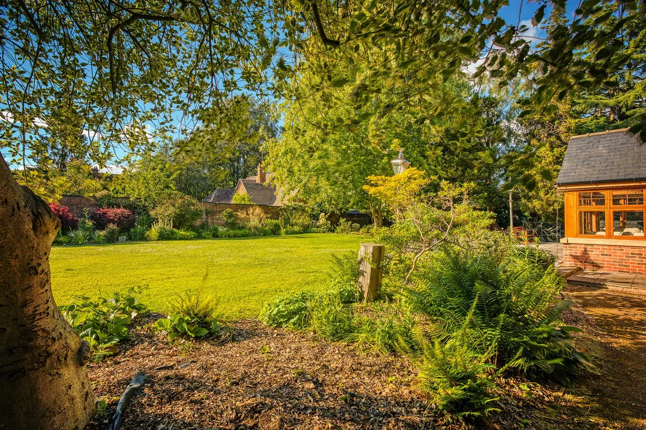 Mitre Drive, Repton, photo 66