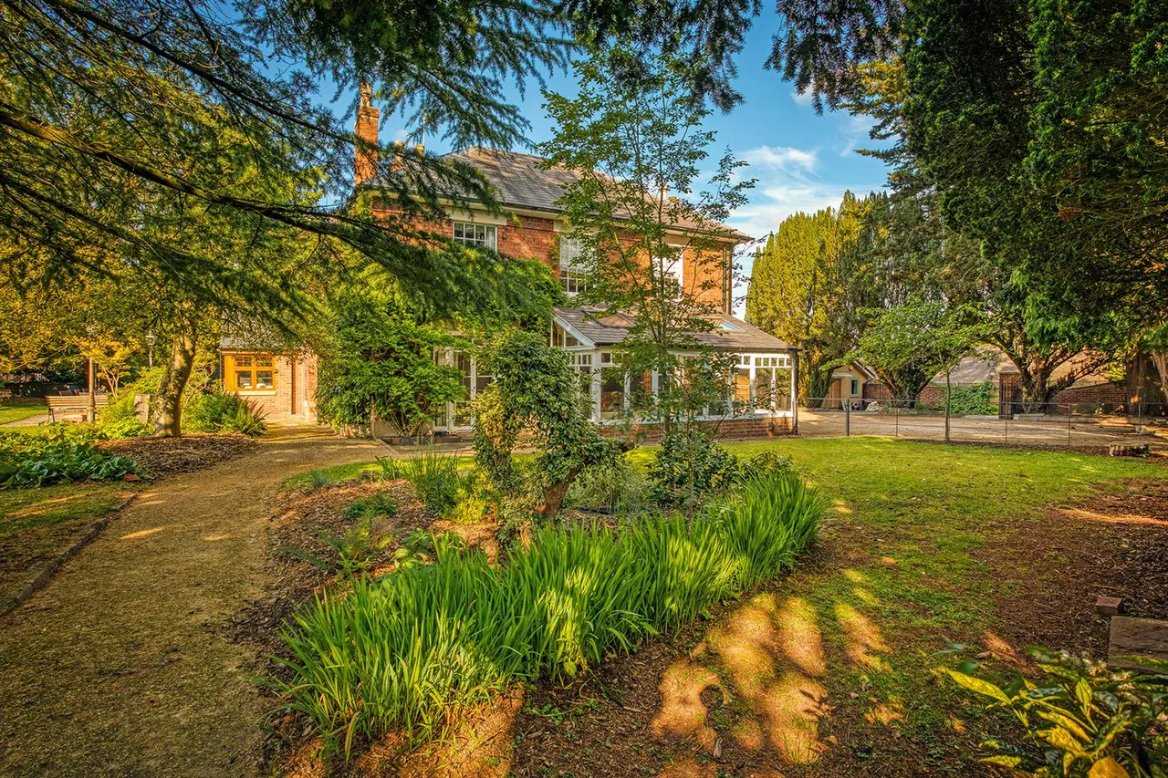 Mitre Drive, Repton, photo 55