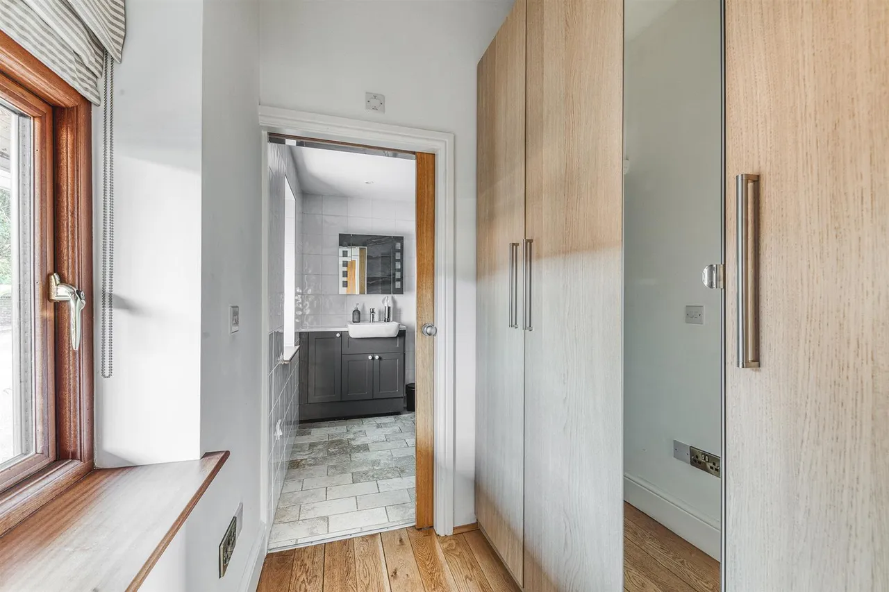 Mitre Drive, Repton, photo 28