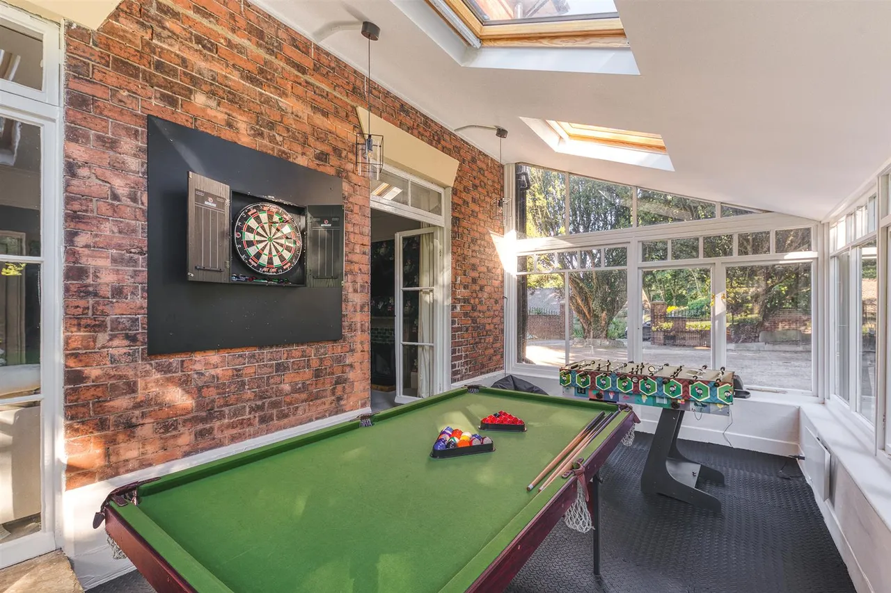 Mitre Drive, Repton, photo 14