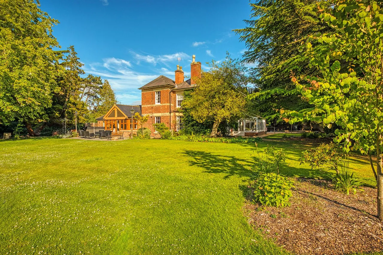 Mitre Drive, Repton, photo 57