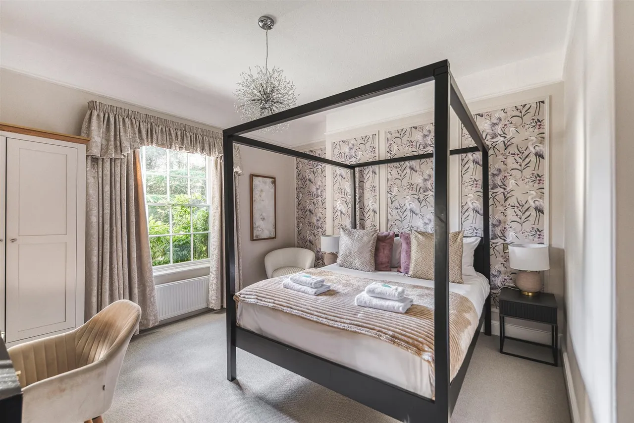 Mitre Drive, Repton, photo 36