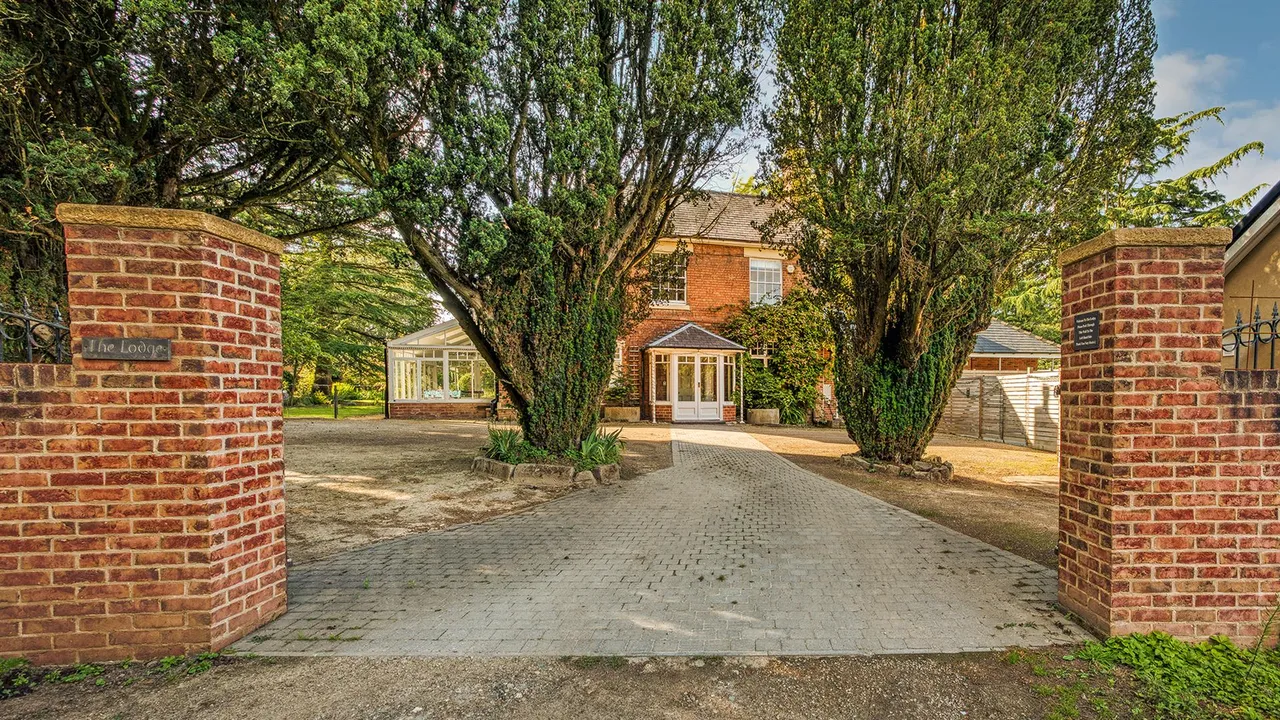 Mitre Drive, Repton, photo 61