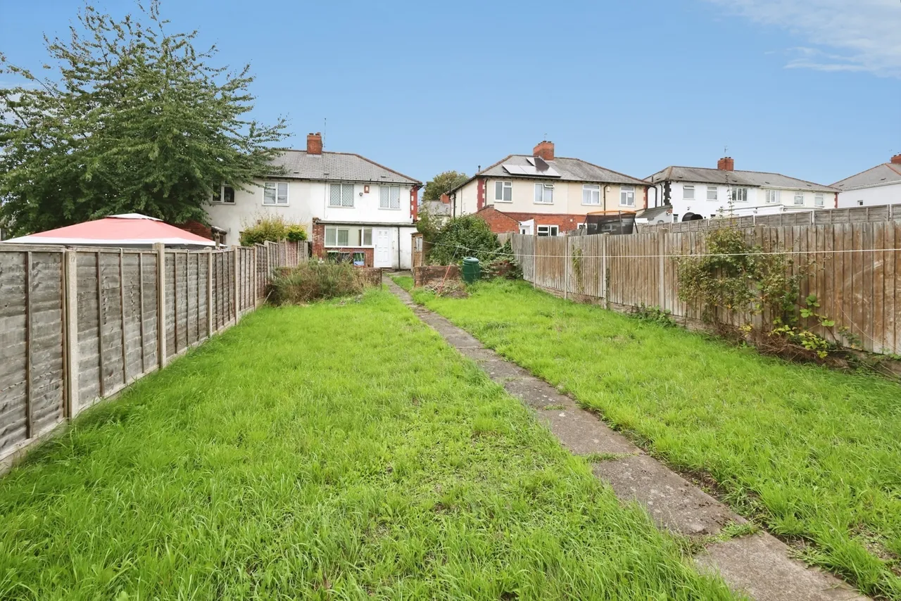 Douglas Avenue, Oldbury, B68, photo 12