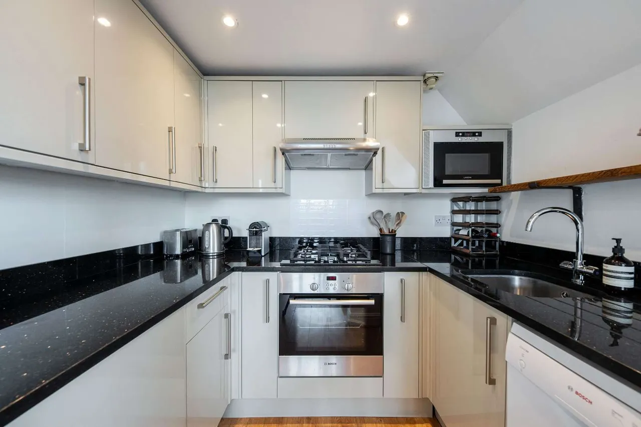 Campden Hill Gardens, London, W8 7AZ, photo 5