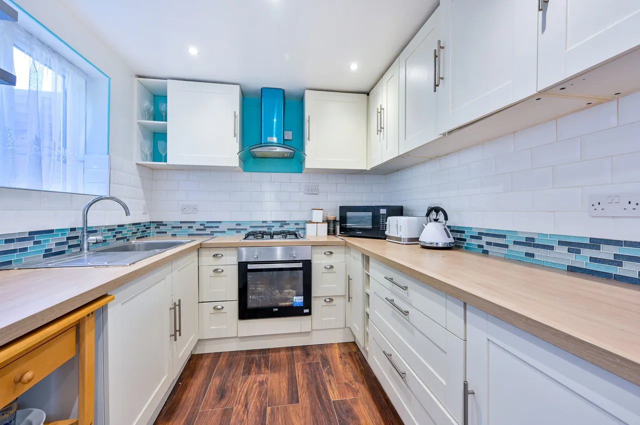 128a Southway, Guildford, photo 5