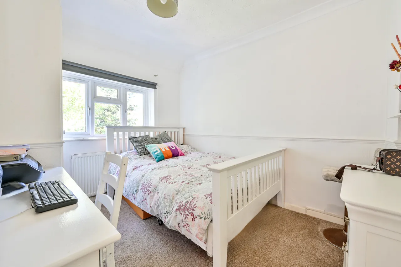 128a Southway, Guildford, photo 10