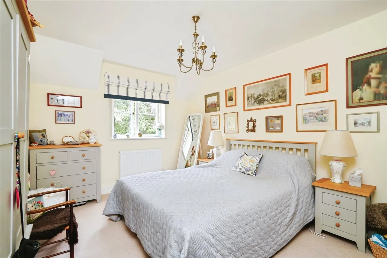 Delfin Way, Upper Rissington, GL54, photo 12