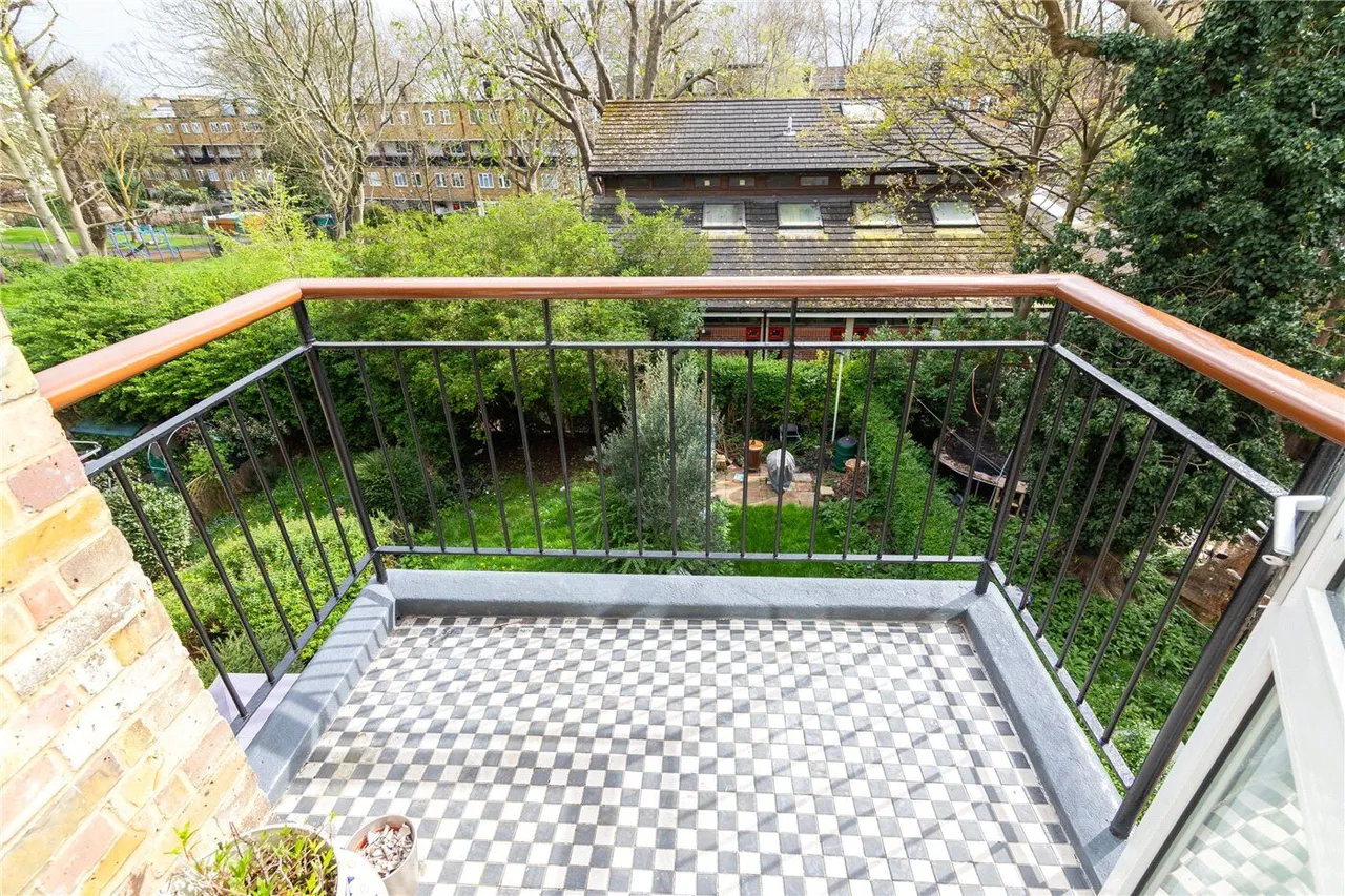 Larchfield House, Highbury Estate, N5, photo 11