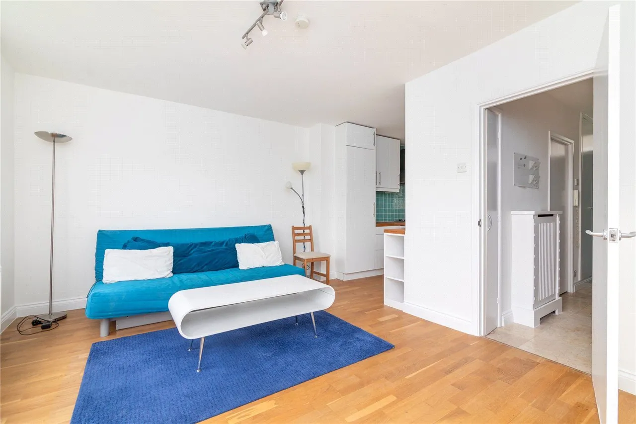 Larchfield House, Highbury Estate, N5, photo 14